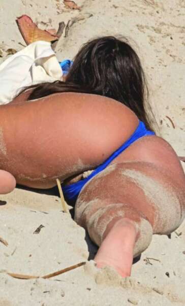 Showing pussy to everybody